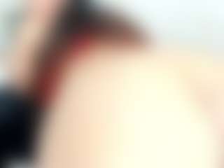 Show de cam en vivo con Penelope-Russo - Tease MILF en Camsoda