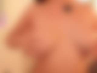 Live cam show with ThanhKlopfenstein - Slave on Free Soda