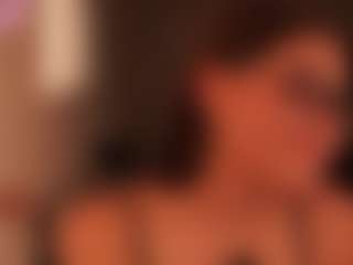 Live cam show with ThanhKlopfenstein - Slave on crypto-cams