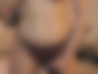 Live cam show with ThanhKlopfenstein - Slap on Fit Hotties