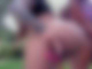 AliceMrtnz's Live Sex Cam Show