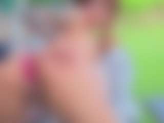AliceMrtnz's Live Sex Cam Show