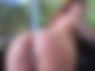 Live cam show with AliceMrtnz - Young Adult on Dolls Live