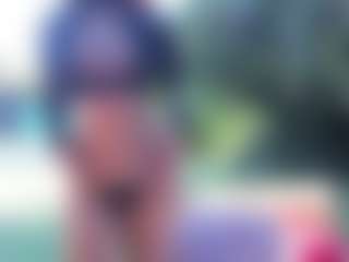 AliceMrtnz's Live Sex Cam Show