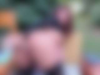 AliceMrtnz's Live Sex Cam Show