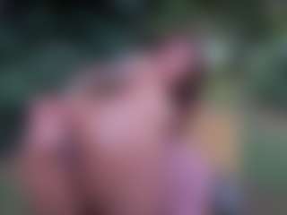 AliceMrtnz's Live Sex Cam Show