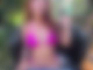 AliceMrtnz's Live Sex Cam Show
