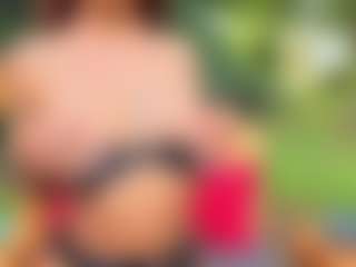 AliceMrtnz's Live Sex Cam Show
