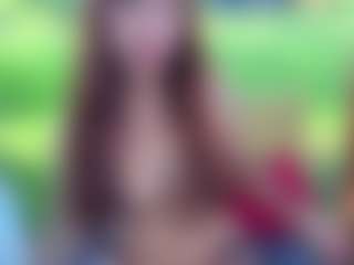AliceMrtnz's Live Sex Cam Show