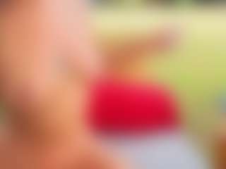 Live cam show with AliceMrtnz - Big Tits on CamSodaAdn