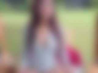 Live cam show with AliceMrtnz - Fingering on parknlotfishbdy