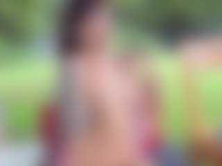 AliceMrtnz's Live Sex Cam Show