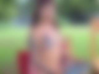AliceMrtnz's Live Sex Cam Show