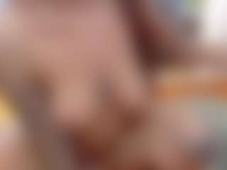 AliceMrtnz's Live Sex Cam Show