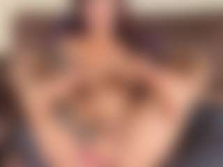 AliceMrtnz's Live Sex Cam Show