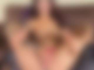 AliceMrtnz's Live Sex Cam Show