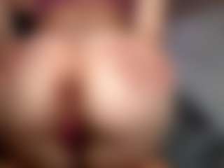 biatriss's Live Sex Cam Show