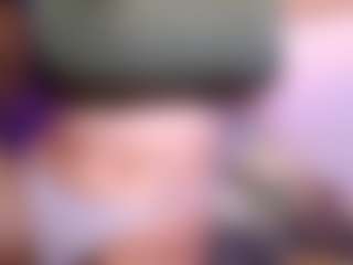 Live cam show with biatriss - Blowjob on Livezox