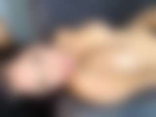 Live cam show with CerenYavuz - Tease on TeamSkeetLive