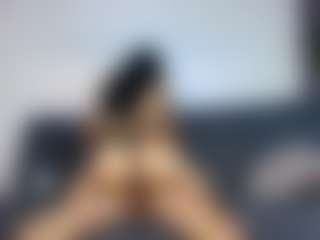Live cam show with CerenYavuz - Young Adult on Dolls Live