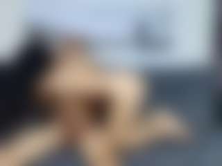 Live cam show with CerenYavuz - Flashing on livesuperchat.net