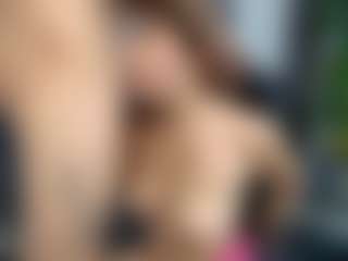 Live cam show with CerenYavuz - Cum on madthumbs