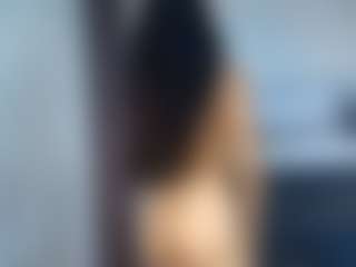 Live cam show with CerenYavuz - Tease on Camsoda