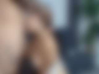 Live cam show with CerenYavuz - HD on TeamSkeetLive