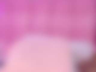 emmacurvy's Live Sex Cam Show