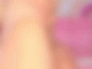 emmacurvy's Live Sex Cam Show