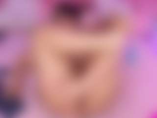 emmacurvy's Live Sex Cam Show