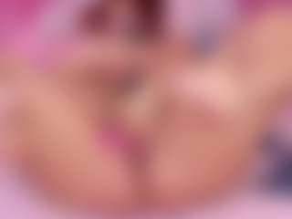 emmacurvy's Live Sex Cam Show