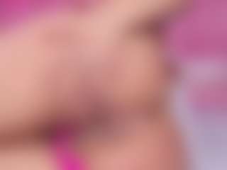 Live cam show with emmacurvy - Facial on sexytreat.net
