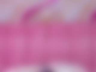 Live cam show with emmacurvy - Mature Young Adult on Camsoda