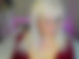 Live cam show with HellaFabel - Dildo on CamSodaAdn