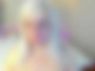 Live cam show with HellaFabel - Granny on Camsoda