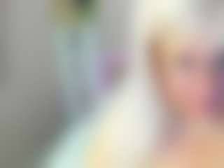 Live cam show with HellaFabel - Hot on Camsoda