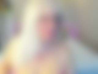HellaFabel MILF webcam performer live streaming