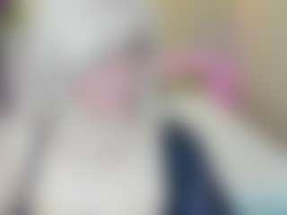 HellaFabel MILF webcam performer live streaming