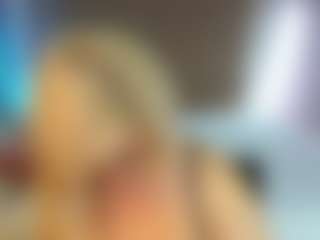 HellaFabel MILF webcam performer live streaming