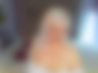HellaFabel MILF webcam performer live streaming