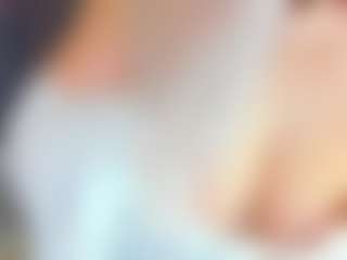Live cam show with HellaFabel - Green Eyes on StripNow