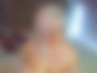 Live cam show with HellaFabel - Average on CamwithHer
