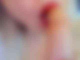 Live cam show with HellaFabel - Average on Hubzter Live