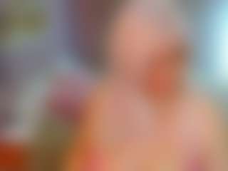 Live cam show with HellaFabel - Upskirt on TeamSkeetLive