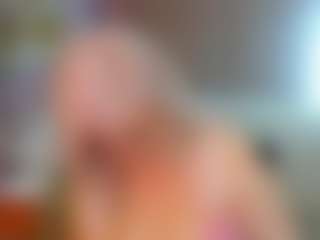 Live cam show with HellaFabel - MILF on Cam Slut
