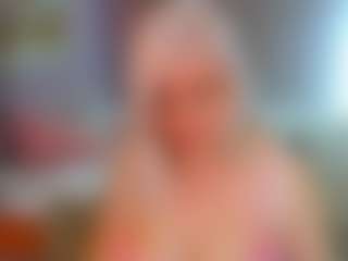 Live cam show with HellaFabel - Blonde Hair MILF on Cam Slut