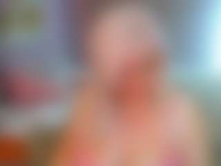 Live cam show with HellaFabel - Blonde Hair on livesuperchat.net