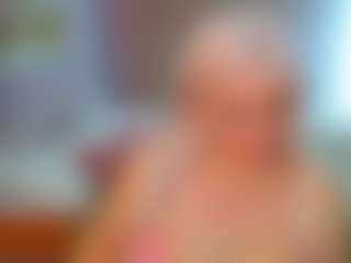 Live cam show with HellaFabel - Spanks on Cam Slut