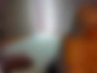 Live cam show with HellaFabel - Average on fapnchat